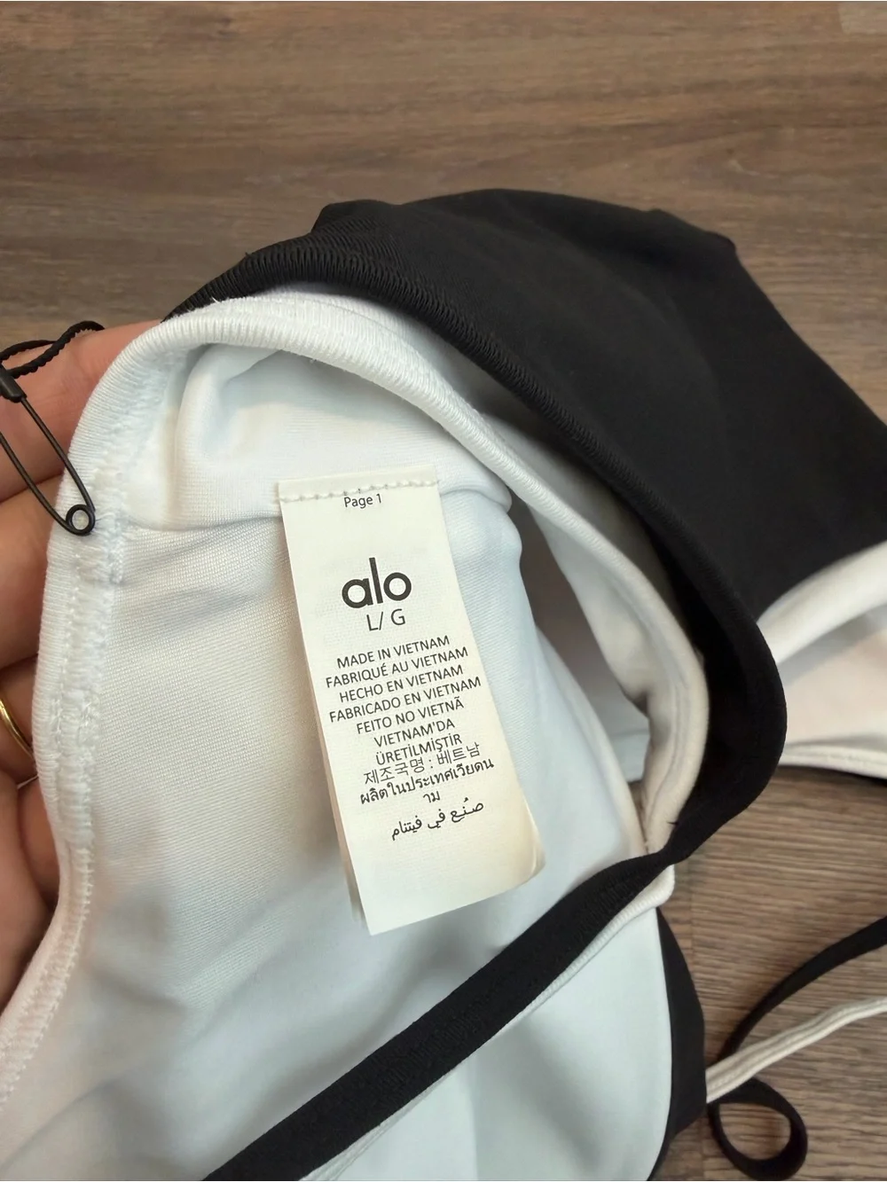 NWT Alo Yoga Airbrush Double Up Bra Black White Trim Size Large Medium Support